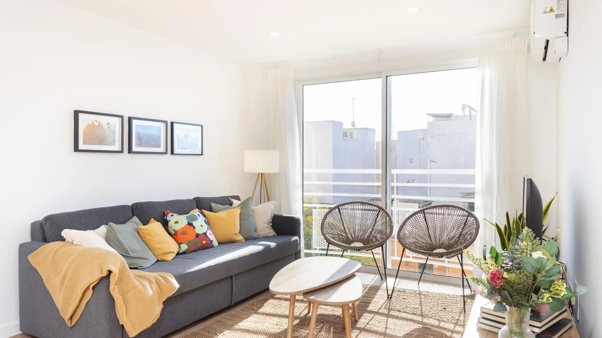 Home2Book Spacious & Modern Escape In Santa Cruz Spain