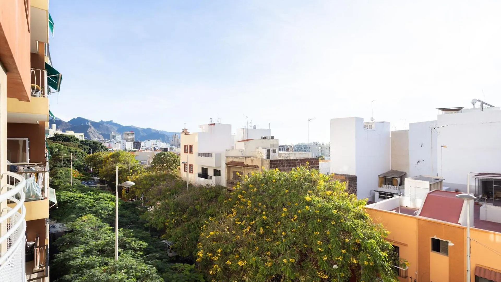 Apartment Home2Book Spacious & Modern Escape In Santa Cruz Spain